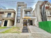 Casa / Sobrado em Condomínio para Venda em Curitiba/PR...
