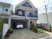 Casa / Sobrado em Condomínio para Venda em Curitiba/PR...