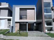 Casa / Sobrado em Condomínio para Venda em Curitiba/PR...
