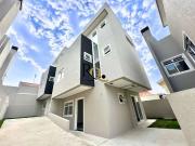 Casa / Sobrado em Condomínio para Venda em Curitiba/PR...