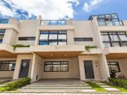 Casa / Sobrado em Condomínio para Venda em Curitiba/PR...