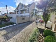 Casa / Sobrado em Condomínio para Venda em Curitiba/PR...