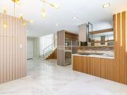 Casa / Sobrado em Condomínio para Venda em Curitiba/PR...