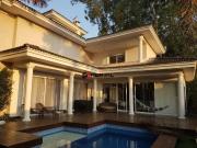 Casa / Sobrado em Condomínio para Venda em Embu das...