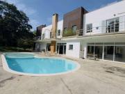 Casa / Sobrado em Condomínio para Venda em Embu das...