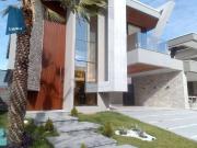 Casa / Sobrado em Condomínio para Venda em Eusébio/CE...