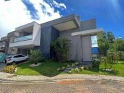 Casa / Sobrado em Condomínio para Venda em Eusébio/CE...
