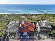 Casa / Sobrado em Condomínio para Venda em...