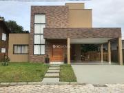 Casa / Sobrado em Condomínio para Venda em...