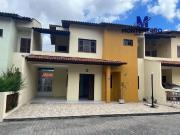 Casa / Sobrado em Condomínio para Venda em Fortaleza/CE...