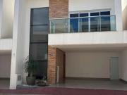 Casa / Sobrado em Condomínio para Venda em Goiânia/GO...