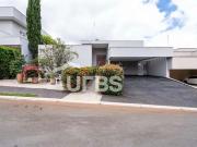 Casa / Sobrado em Condomínio para Venda em Goiânia/GO...