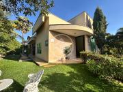 Casa / Sobrado em Condomínio para Venda em Goiânia/GO...