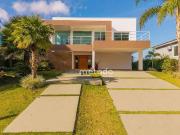 Casa / Sobrado em Condomínio para Venda em Guararema/SP...