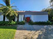 Casa / Sobrado em Condomínio para Venda em Guarujá/SP...