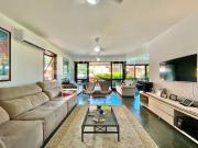 Casa / Sobrado em Condomínio para Venda em Guarujá/SP...