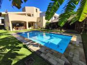 Casa / Sobrado em Condomínio para Venda em Guarujá/SP...