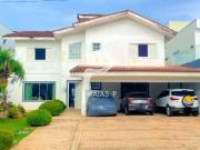 Casa / Sobrado em Condomínio para Venda em Guarujá/SP...