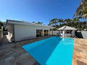 Casa / Sobrado em Condomínio para Venda em Guarujá/SP...