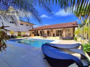 Casa / Sobrado em Condomínio para Venda em Guarujá/SP...