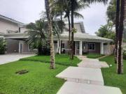 Casa / Sobrado em Condomínio para Venda em Guarujá/SP...