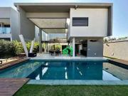 Casa / Sobrado em Condomínio para Venda em Guarujá/SP...