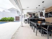 Casa / Sobrado em Condomínio para Venda em Guarujá/SP...