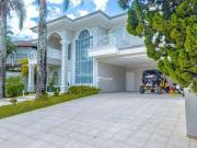 Casa / Sobrado em Condomínio para Venda em Guarujá/SP...