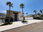 Casa / Sobrado em Condomínio para Venda em Guarujá/SP...