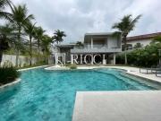 Casa / Sobrado em Condomínio para Venda em Guarujá/SP...