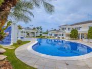 Casa / Sobrado em Condomínio para Venda em Guarujá/SP...