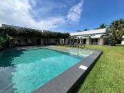 Casa / Sobrado em Condomínio para Venda em Guarujá/SP...