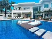 Casa / Sobrado em Condomínio para Venda em Guarujá/SP...