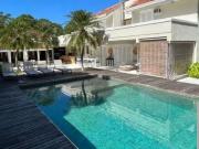 Casa / Sobrado em Condomínio para Venda em Guarujá/SP...