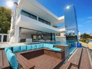 Casa / Sobrado em Condomínio para Venda em Guarujá/SP...