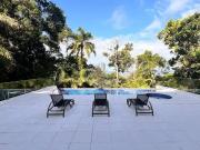 Casa / Sobrado em Condomínio para Venda em Guarujá/SP...