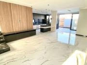 Casa / Sobrado em Condomínio para Venda em...