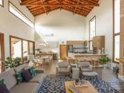 Casa / Sobrado em Condomínio para Venda em Ibiúna/SP...