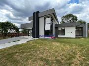 Casa / Sobrado em Condomínio para Venda em Igarapé/MG...