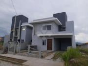 Casa / Sobrado em Condomínio para Venda em Imbituba/SC...