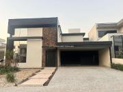 Casa / Sobrado em Condomínio para Venda em Indaiatuba/SP...