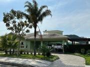 Casa / Sobrado em Condomínio para Venda em Itapema/SC...