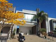 Casa / Sobrado em Condomínio para Venda em Jacareí/SP...