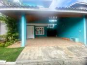 Casa / Sobrado em Condomínio para Venda em Jacareí/SP...