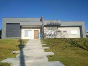 Casa / Sobrado em Condomínio para Venda em Jambeiro/SP...