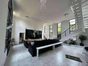 Casa / Sobrado em Condomínio para Venda em Jandira/SP...