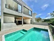 Casa / Sobrado em Condomínio para Venda em Jandira/SP...