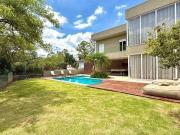 Casa / Sobrado em Condomínio para Venda em Jandira/SP...