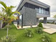 Casa / Sobrado em Condomínio para Venda em João...