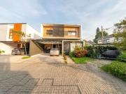 Casa / Sobrado em Condomínio para Venda em Joinville/SC...